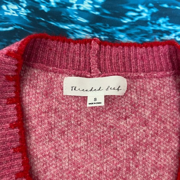 Pink Bow Cardigan Muse by the Sea – Soft Romance Meets Coastal Chic Style - Picture 7 of 8